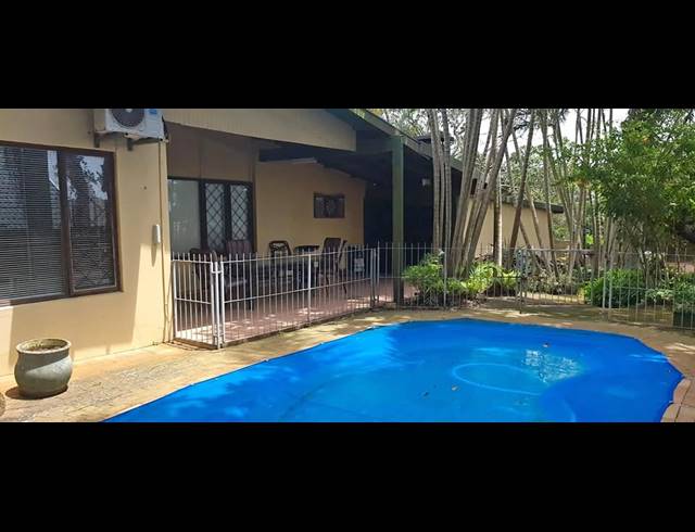 4 BEDROOM HOUSE FOR SALE IN UVONGO